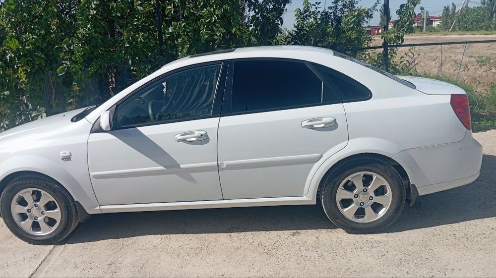 Lasseti 1.8 Sotiladi