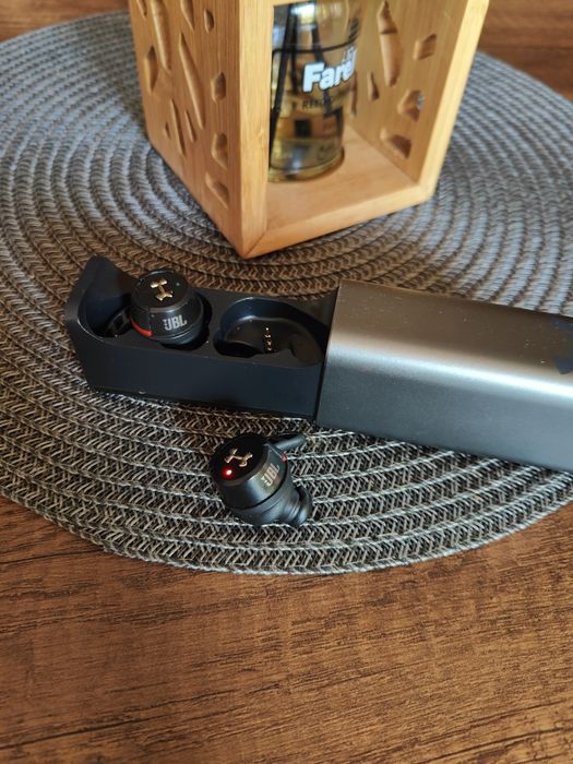 Under armour -слушалки