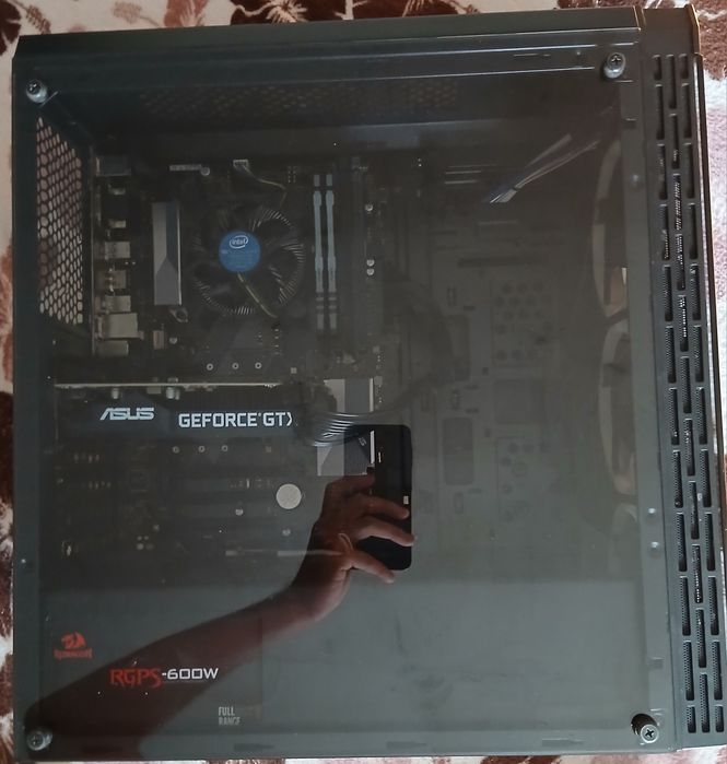 PC ASUS Gaming – i5 / GTX 1660 SUPER / 16GB RAM – 2020

Vând PC ASUS G