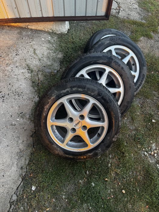 Anvelope 185/60 R14 cu jante de aliaj 4x100