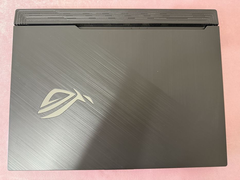 Asus rog strix g15 (512li)