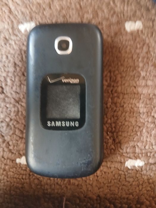 Perfektum Verizon nomeri bn sotiladi