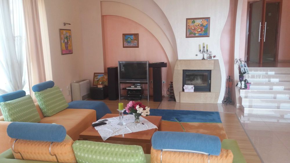 Собственик Продава Къща в Старата Регулация на Сарафово