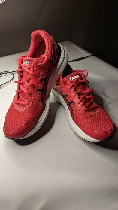 Кросовки новые и бу