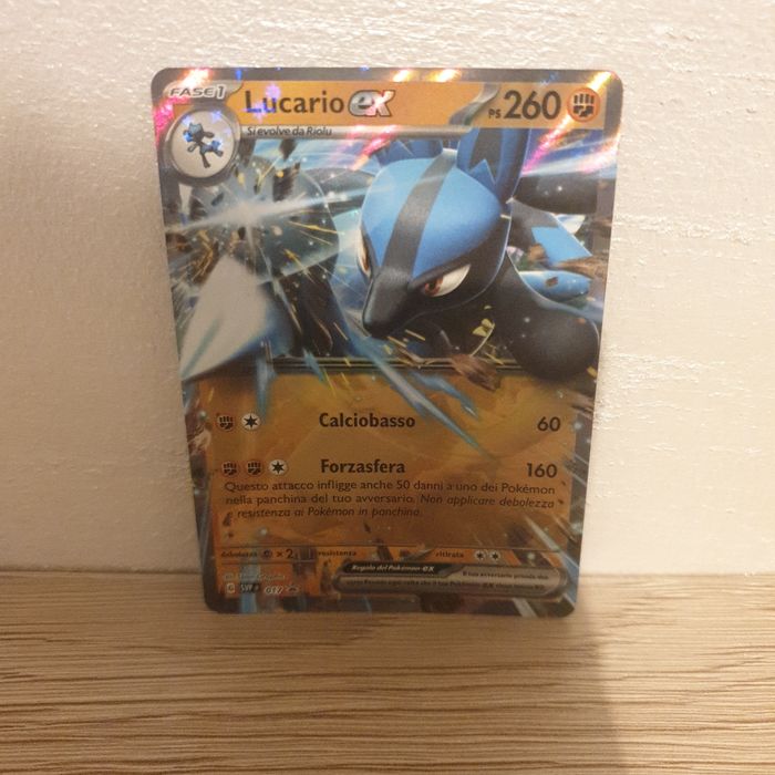 Card Pokèmon Italian Lucario EX super rare.