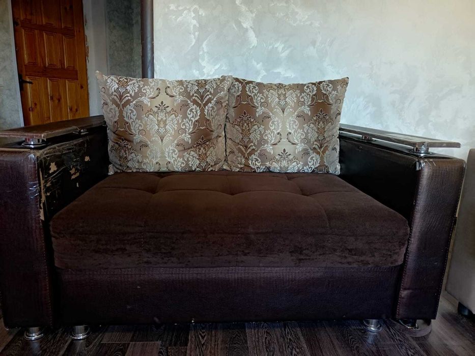 Продам Уголок отдыха 3ка