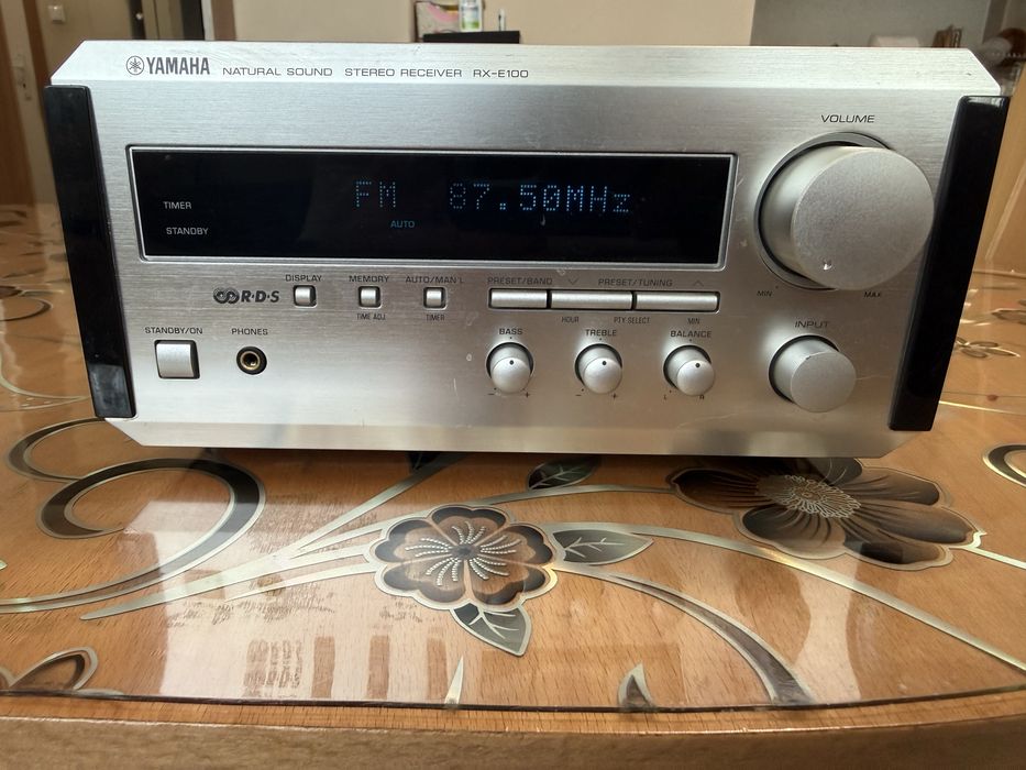 Yamaha RX-E100 Мини ресивър