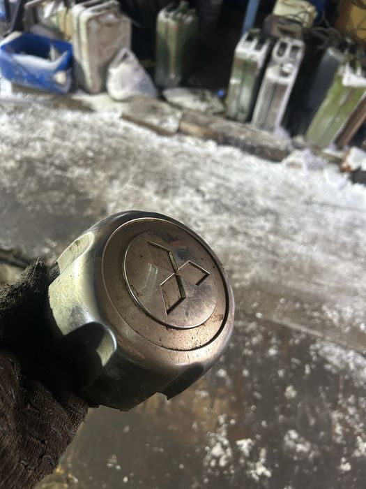 Колпак митсубиси паджеро