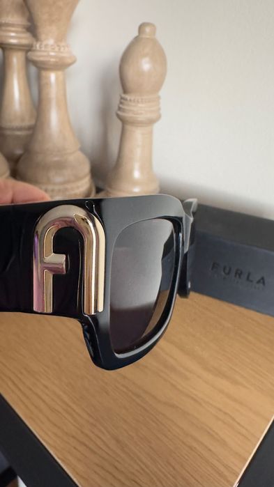Дамски слънчеви очила FURLA