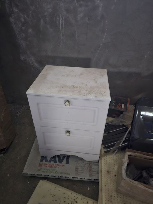 Тумба с зеркалом