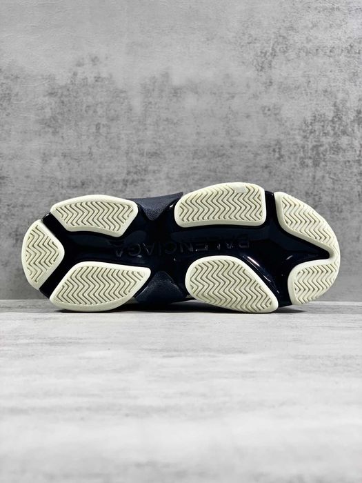 Adidasi Balenciaga Triple S Calitate Premium