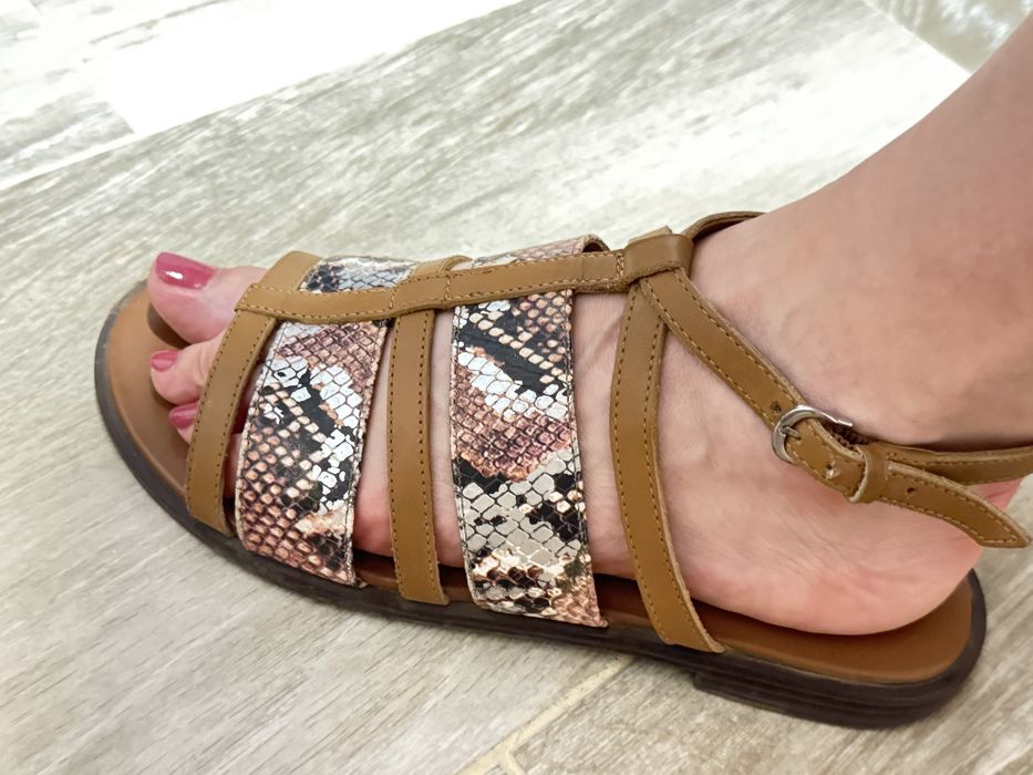 Vand sandale piele