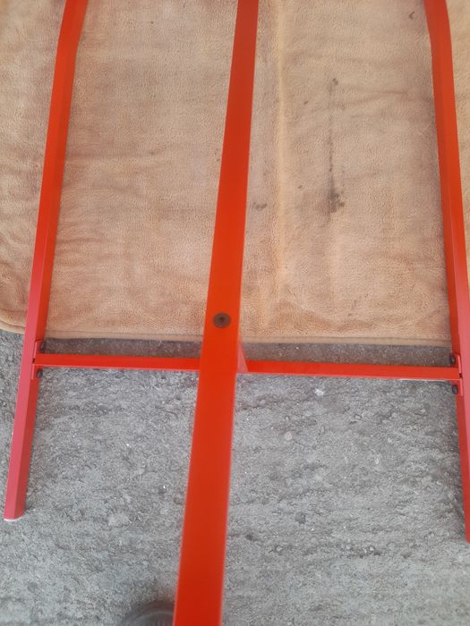 Метални стойки разглобяеми