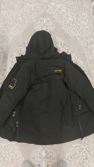 Продам зимнюю куртку