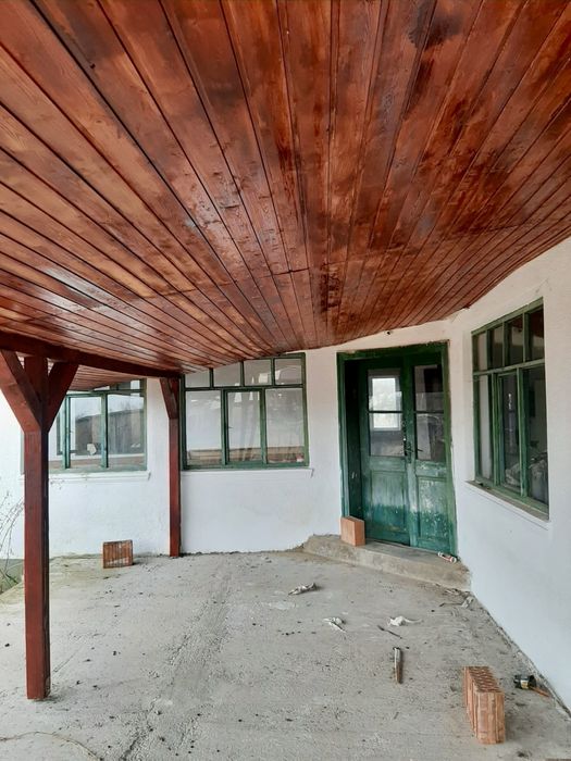 Vand Casa renovata in Taut