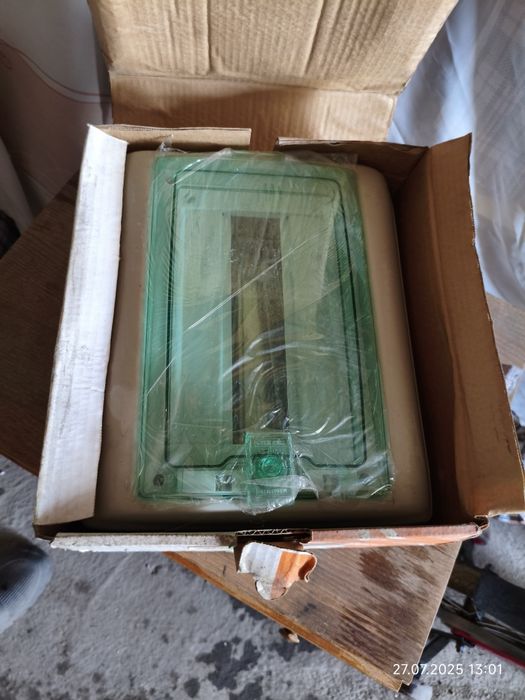 Щит Schneider Electric 
mini kaedra 12 модулей