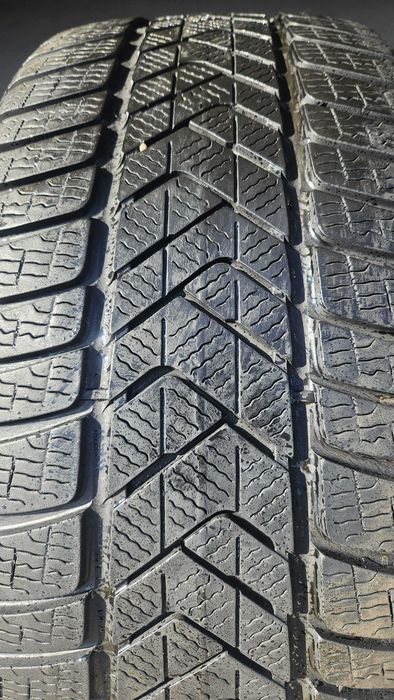 235/40 R19 • Iarna • Pirelli Sottozero 3 TO PNCS 96V | 2 buc | Pret/buc