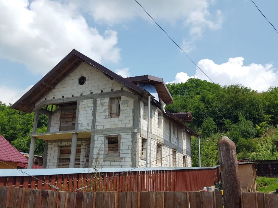 Casa de vanzare Margineni