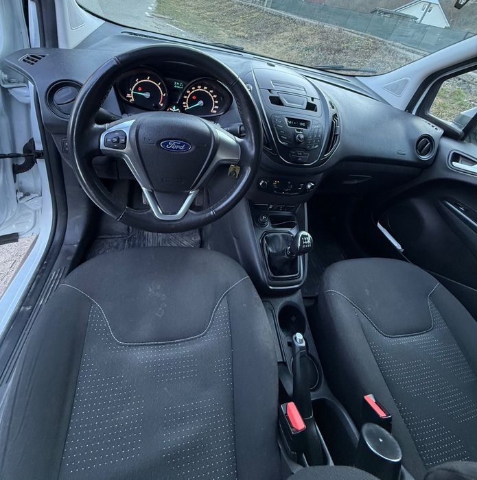 Ford Transit Courier 2020 – 1.5 Diesel – 249.529 km – 10.000 euro
