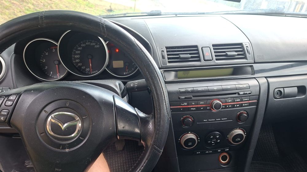 MAZDA 3 2006 — imagine 5