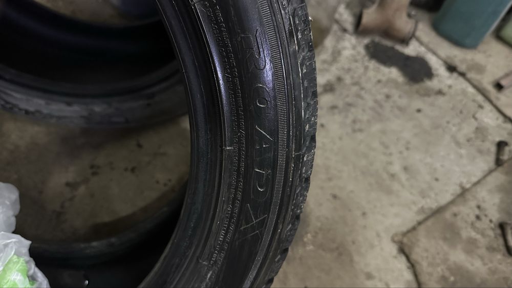 Продам резину 215, 50 r17