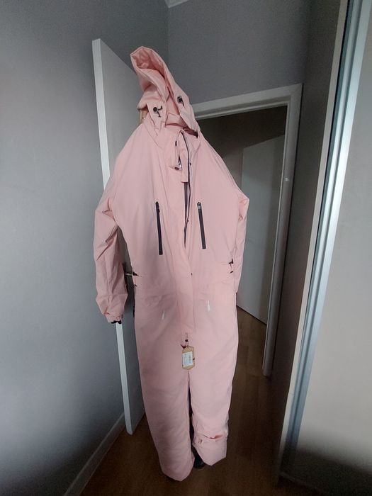 Горнолыжный комбенизон