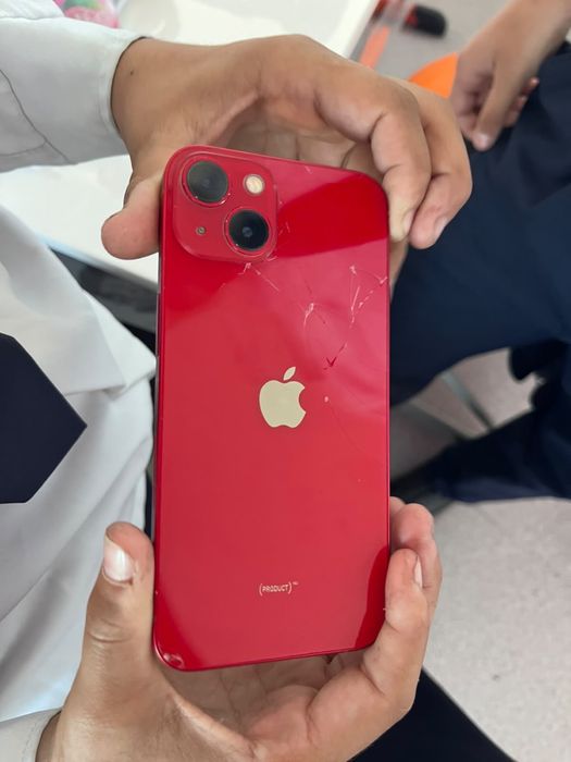 Продаю iphone 13 128gb