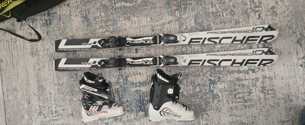 Лыжи с ботинками