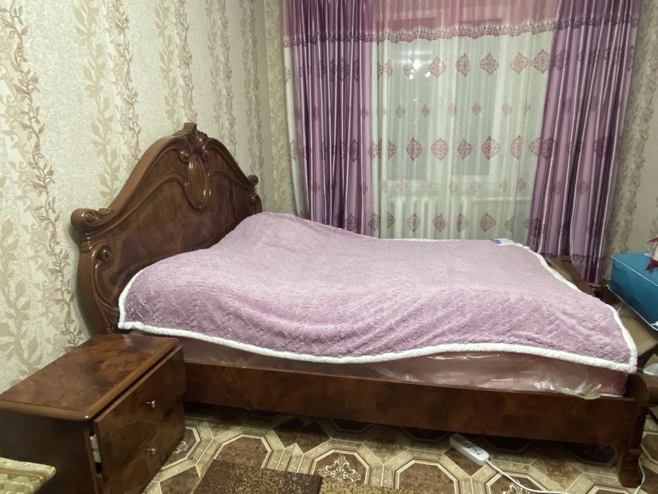 Мебель шкаф, две тупбочки