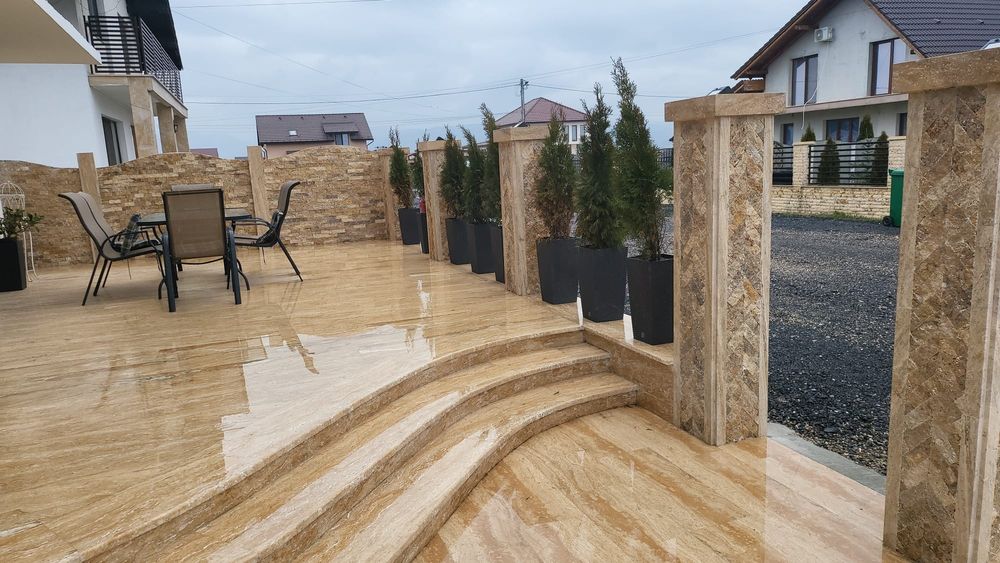 Decorațiuni    Interioare și  exterioare   terase