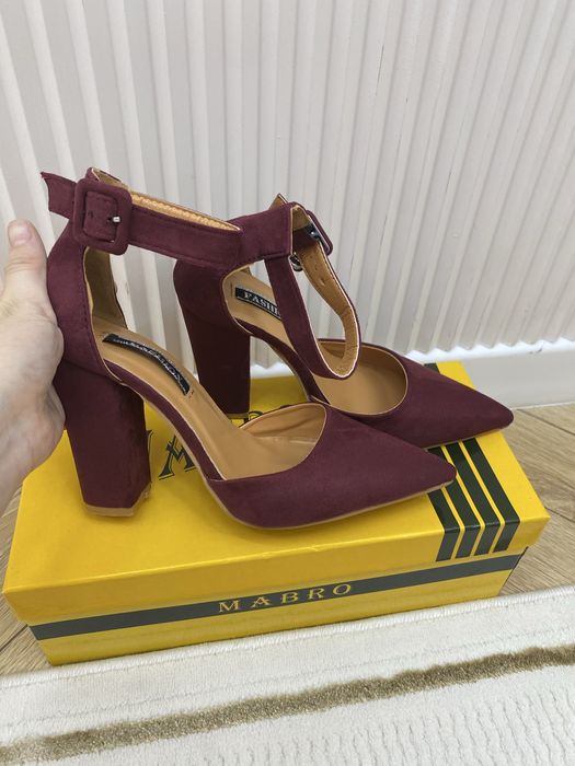 Туфли б/у тап таза сатылады