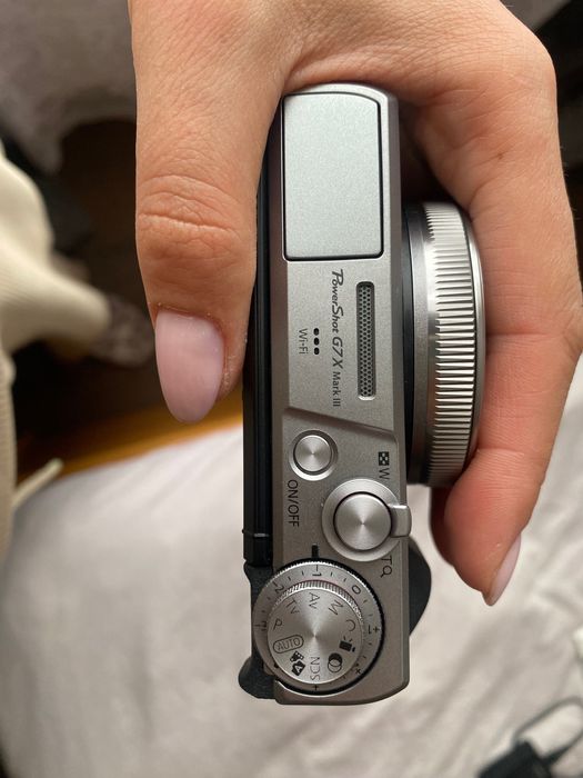 Canon G7X Mark III