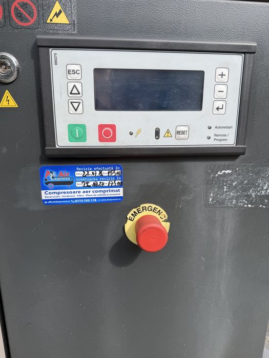 Compresor cu surub  7,5kw - Uscator -Rezervor 500l - Disponibile 4buc