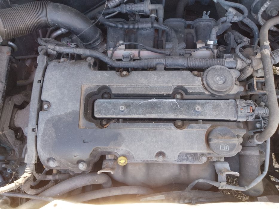 Продавам на части Опел Астра J 1.4 2011г