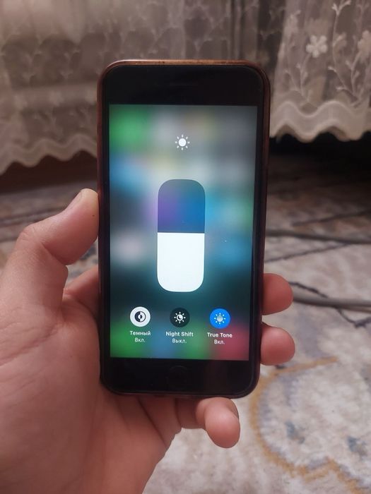 Продам Iphone SE 64GB