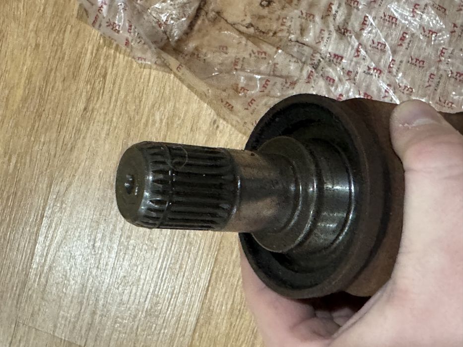 Левый привод BMW G12 7 серия