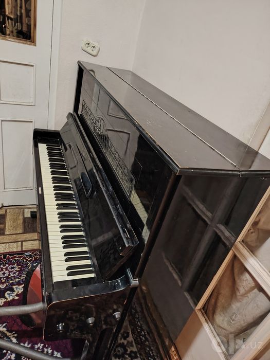 Pianina sotiladi