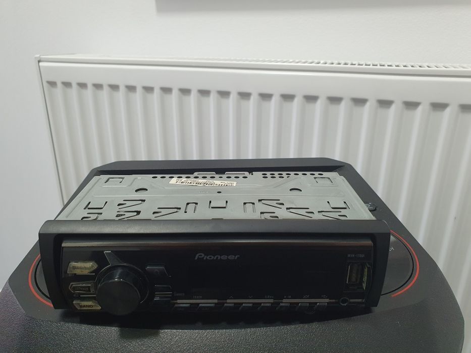 Radio MP3 Player auto Pioneer MVH-170UI, 4x50W, USB, AUX, Iesire Subwo