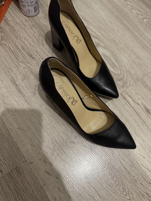 Туфли фирмы CAPRICE