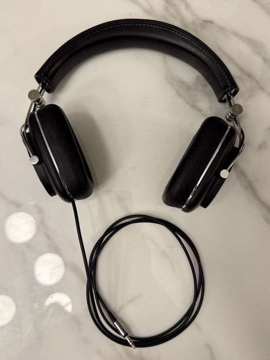 Casti Bowers & Wilkins P7