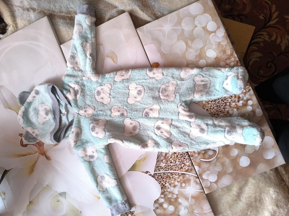 Продам детские вещи