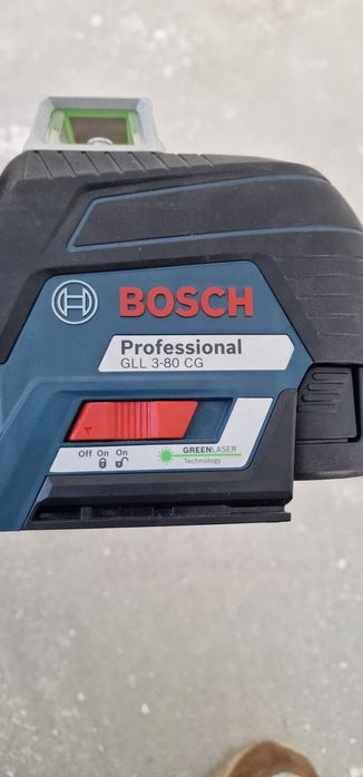 Nivela laser Bosch GLL 3-80 CG