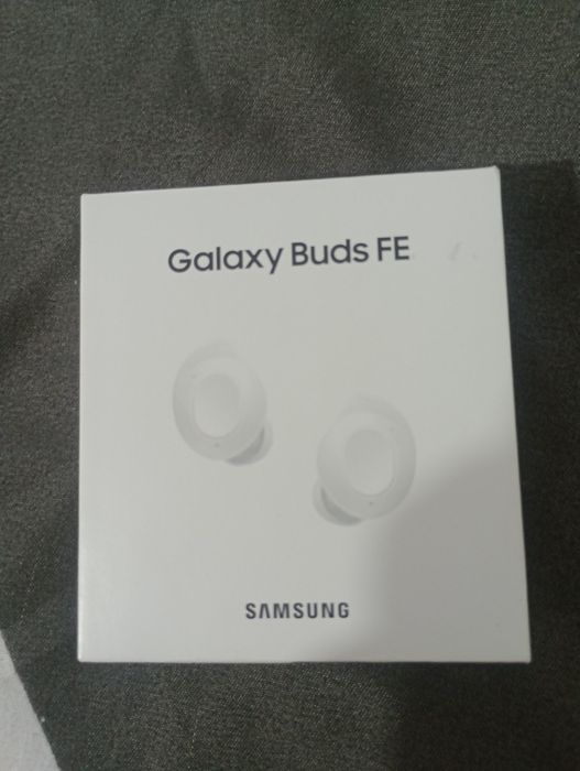 Продам наушники Galaxy Buds FE