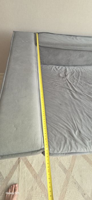 Продам диван в хорошем состоянии.