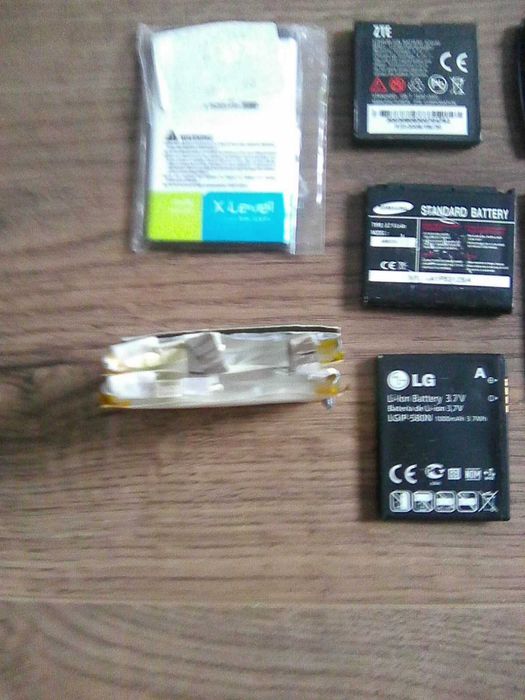 Vand Acumulatori telefoane de toate felurile