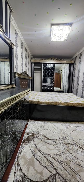 Срочно продается 2 ком ... квартира ул.Гагарина Азиз базар