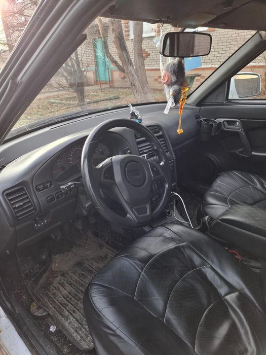Продам ваз 2110 , карбюратор