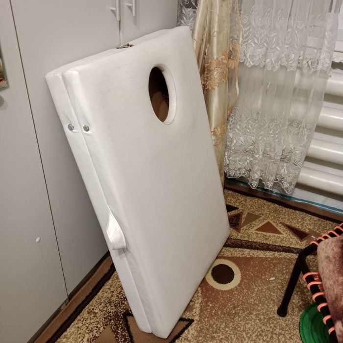 Кушетка массажная