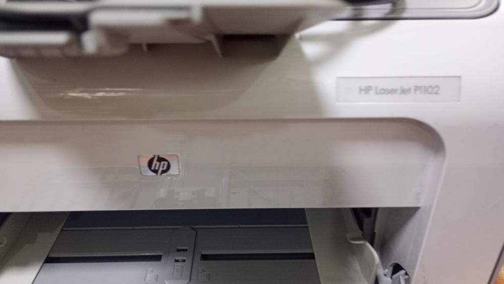 Отличный принтер HP 1102 в отличном состоянии
