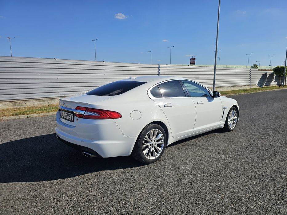 Jaguar XF S 3.0 275 cai 2012
